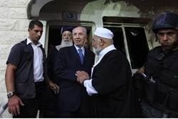 President Peres visits Damaged Mosque