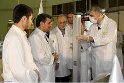 Ahmedinejad at nuclear site