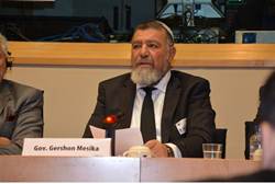 Gershon Mesika in Europe