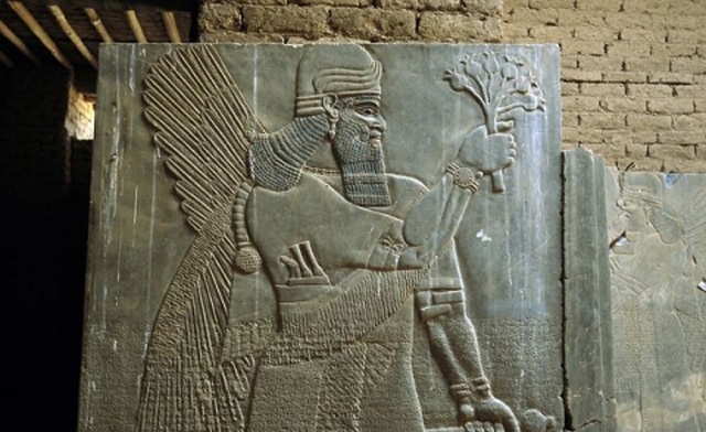 Assyrian civilization complete with mud brick grave heads. Photo courtesy ezinemark.com