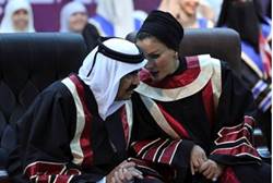Emir of Qatar Sheikh Hamad and his his wife - Rueters