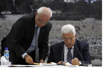 Saeb Erekat Mahmoud Abbas